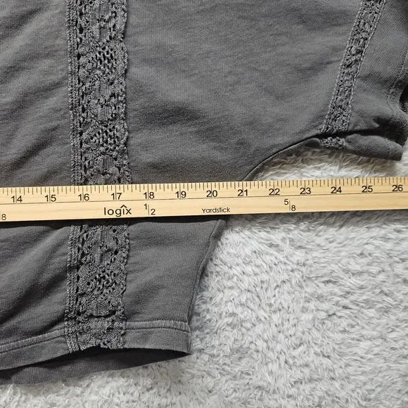 Aerie Womens Gray Crop Tshirt Size XS Crochet Lace Casual Button Up - Picture 7 of 10